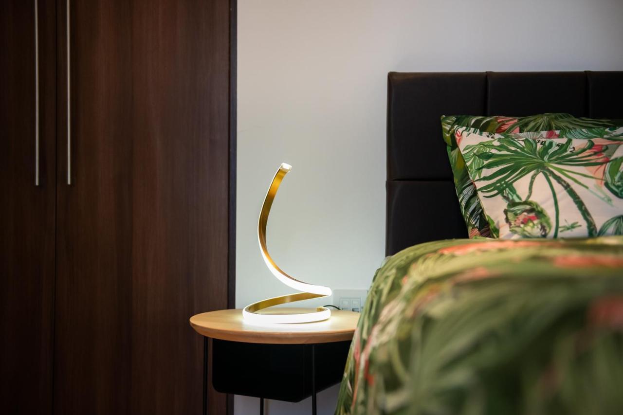 London Nino Apartments Bagian luar foto