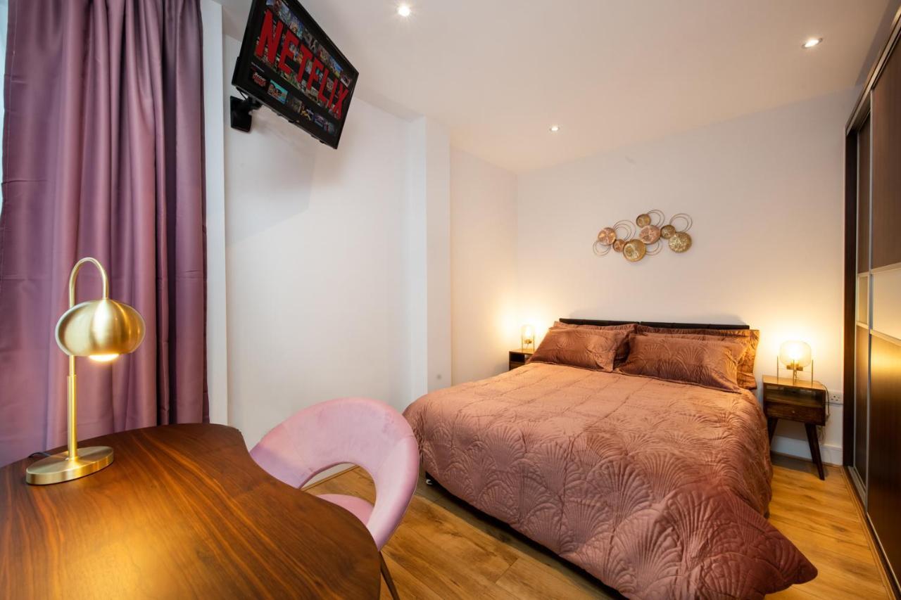 London Nino Apartments Bagian luar foto
