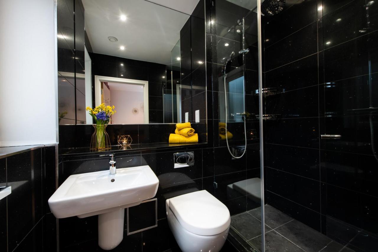 London Nino Apartments Bagian luar foto
