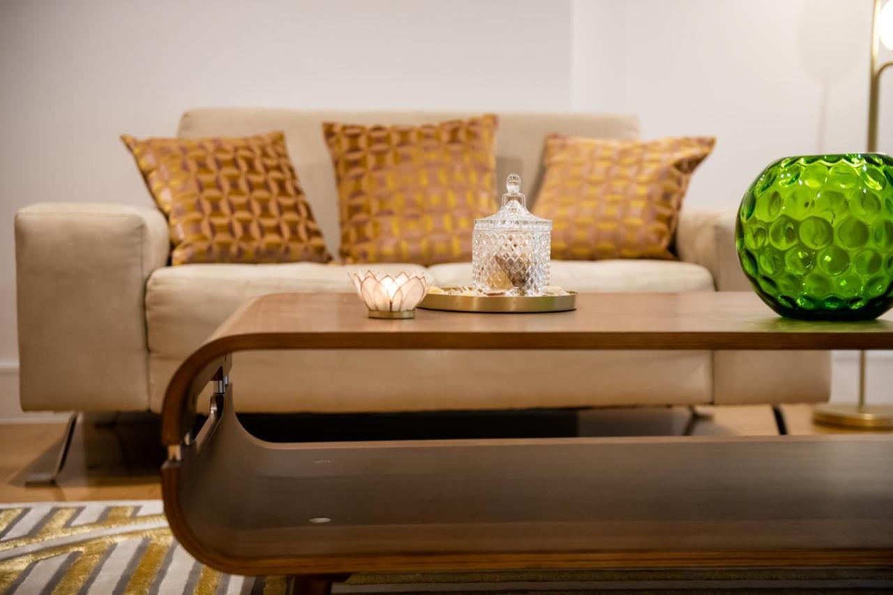 London Nino Apartments Bagian luar foto